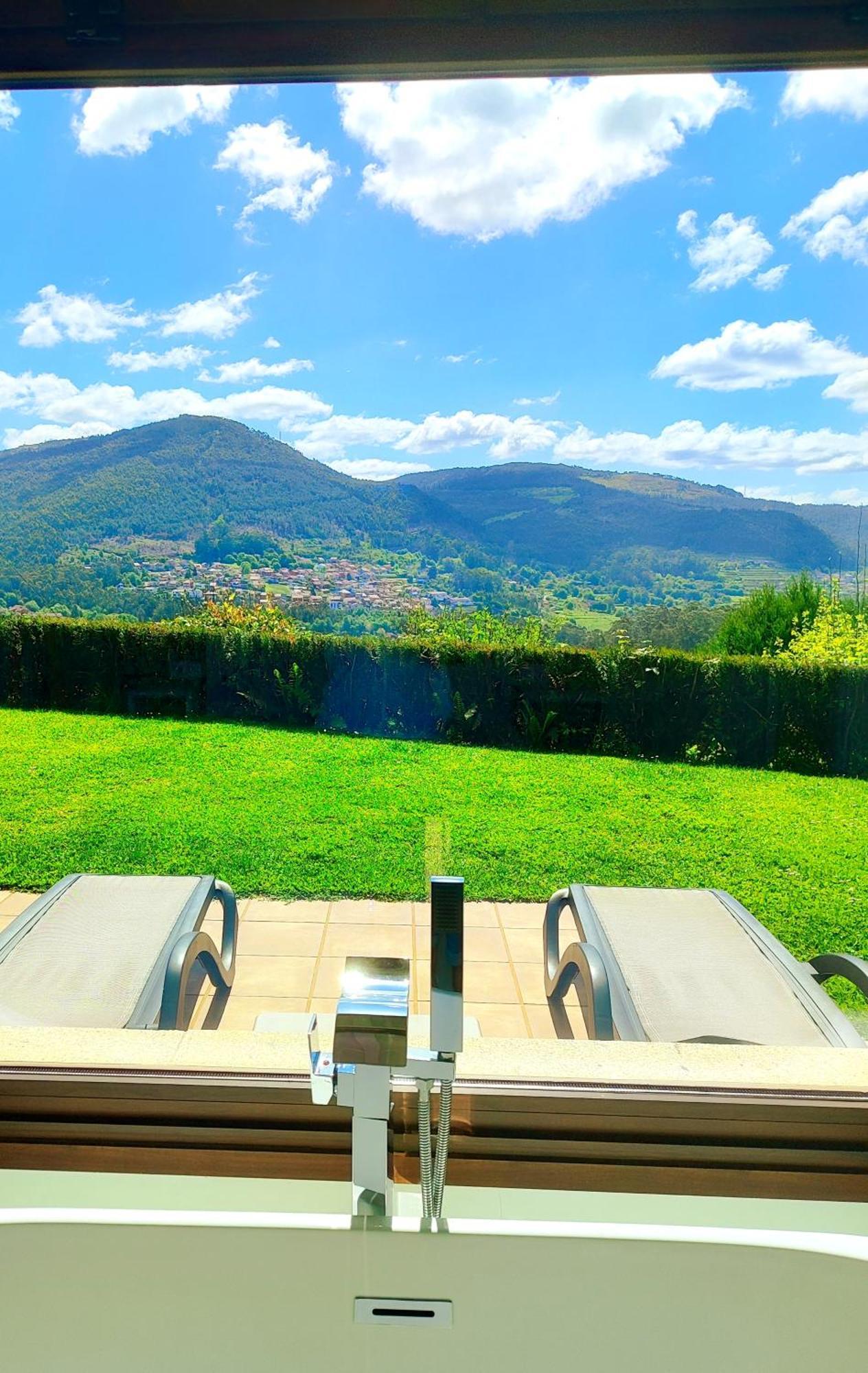 Casa Nueva En Vigo Rural Mos Con Jacuzzi Y Chimenea Para Escapada Romantica Ποντεβέντρα Εξωτερικό φωτογραφία